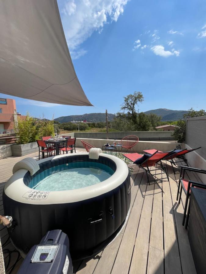 Superbe Appartement Sur Le Port, Jacuzzi, Piscine Porto Vecchio Exterior foto