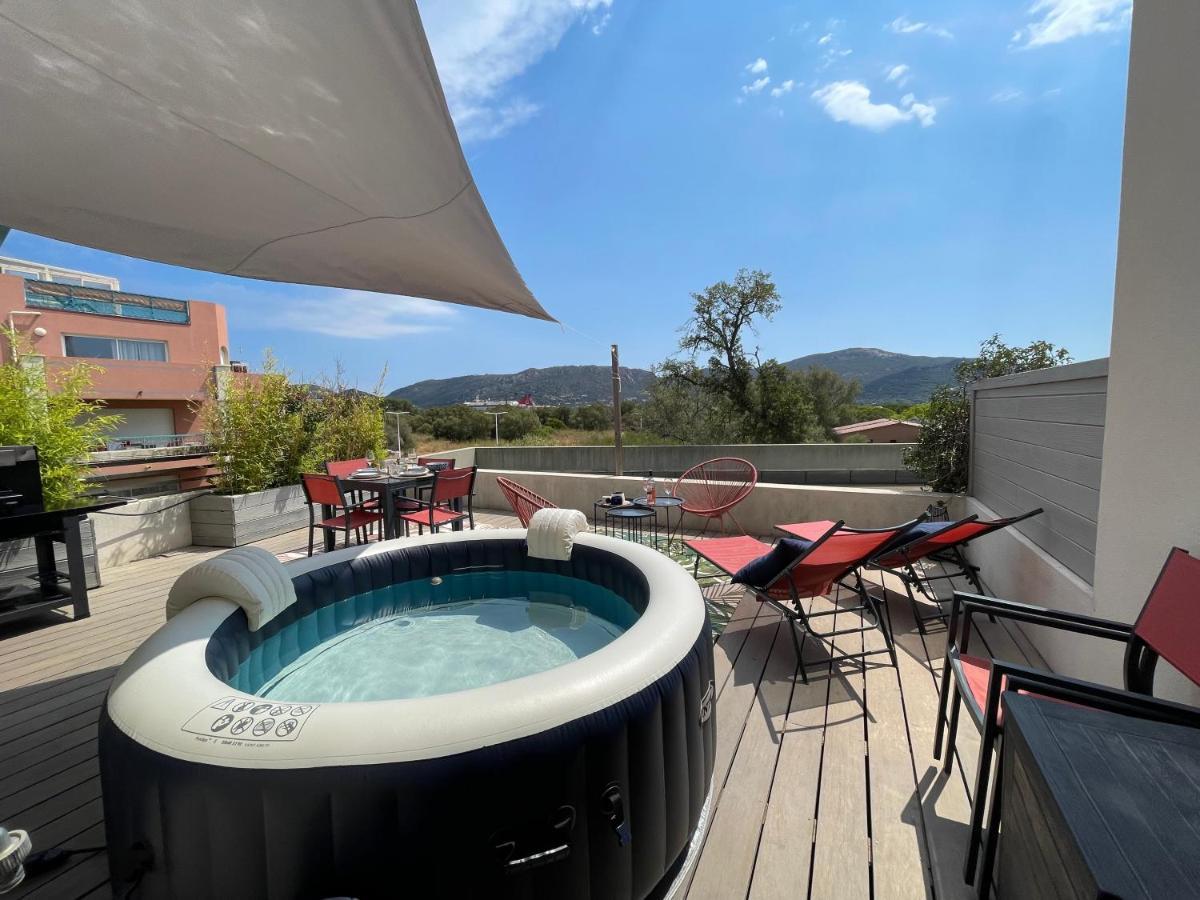 Superbe Appartement Sur Le Port, Jacuzzi, Piscine Porto Vecchio Exterior foto